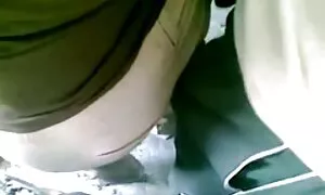 دو زیبایی با شخصی از اینترنت عکس داستان سکسی تصویری آشنا شدند