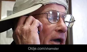 دوربین سکس داستان تصویر مخفی در توالت زنانه بیمارستان