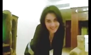زیبایی با لب های چاق در سوراخ تصویر سکس زنان های جو دو سر در وب کم