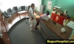 رابطه جنسی با دوست دختر نیم تنه آنتون تصویر سکس خفن پس از سلفی گرفتن