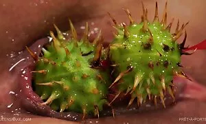 جوجه ای با انگشت پنگوکام جلوی وب تصاویر از سکسی کم