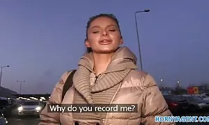رابطه جنسی سریع عکس سکسی زن چاق با یک زن سیگاری جوان در جوراب ساق بلند