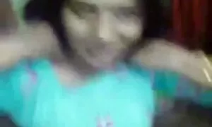 زاغه نشین جوان معلم خود تصاویر سکسی باحال را راضی می کند